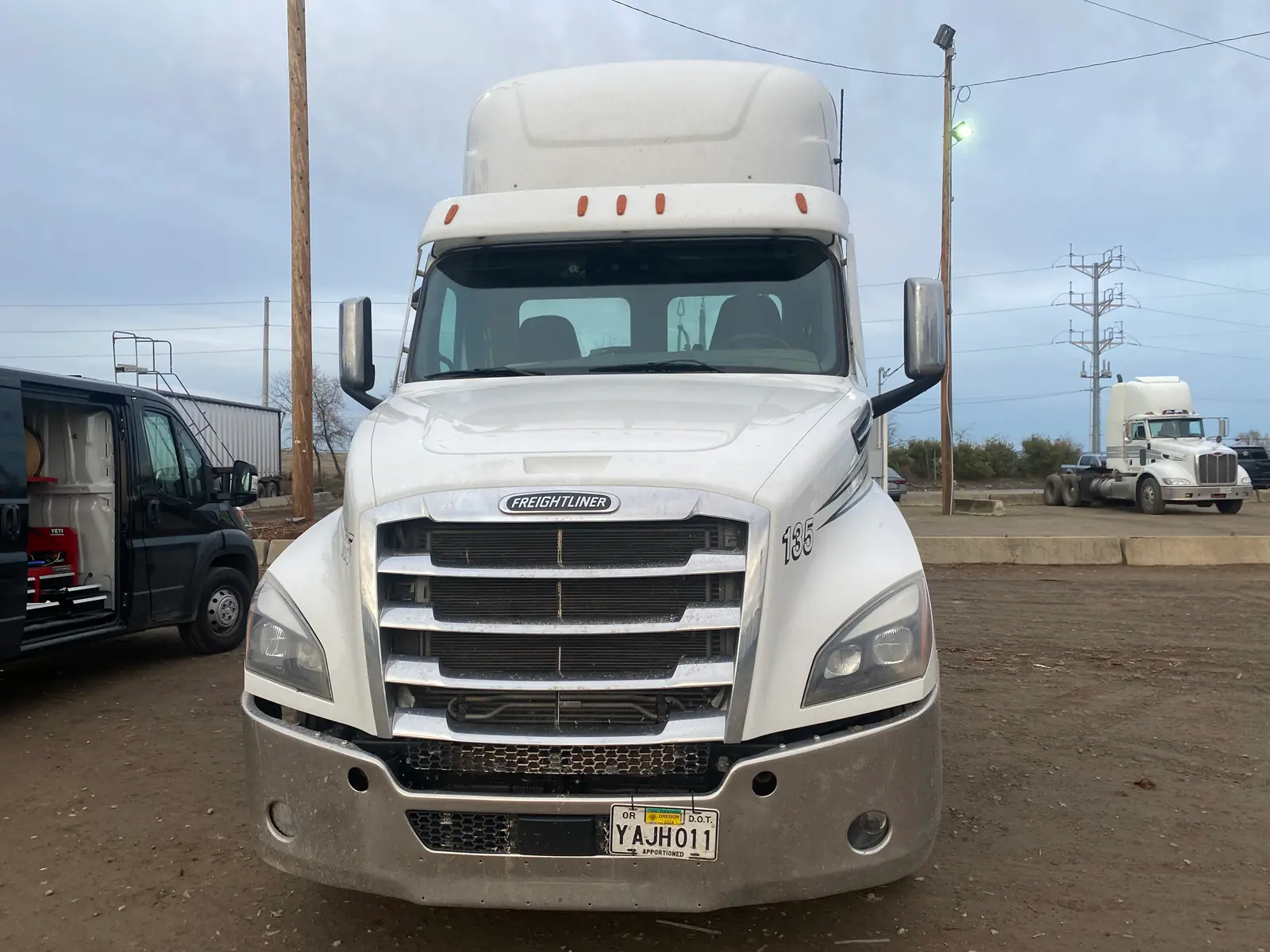 Windshield replacement on Freightliner semi truck