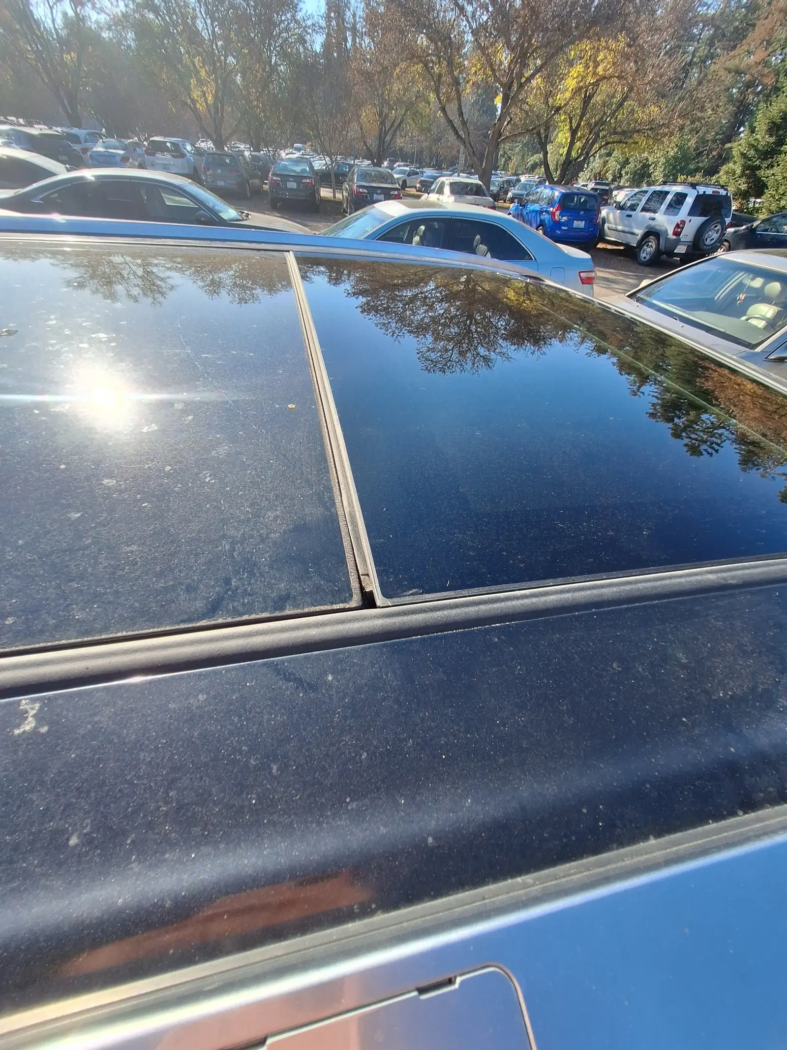 New sunroof glass installed after replacement